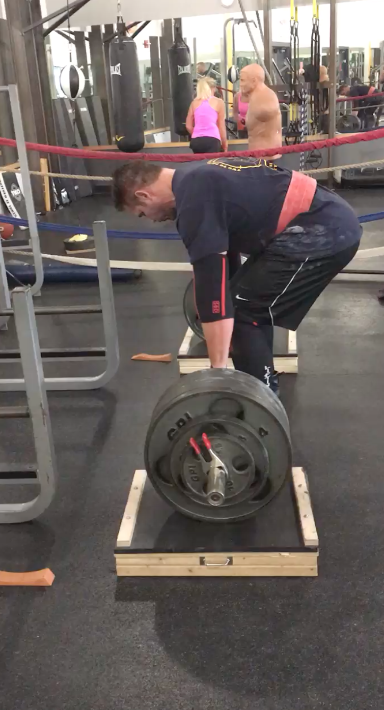 ted-block-deadlifts-565×2